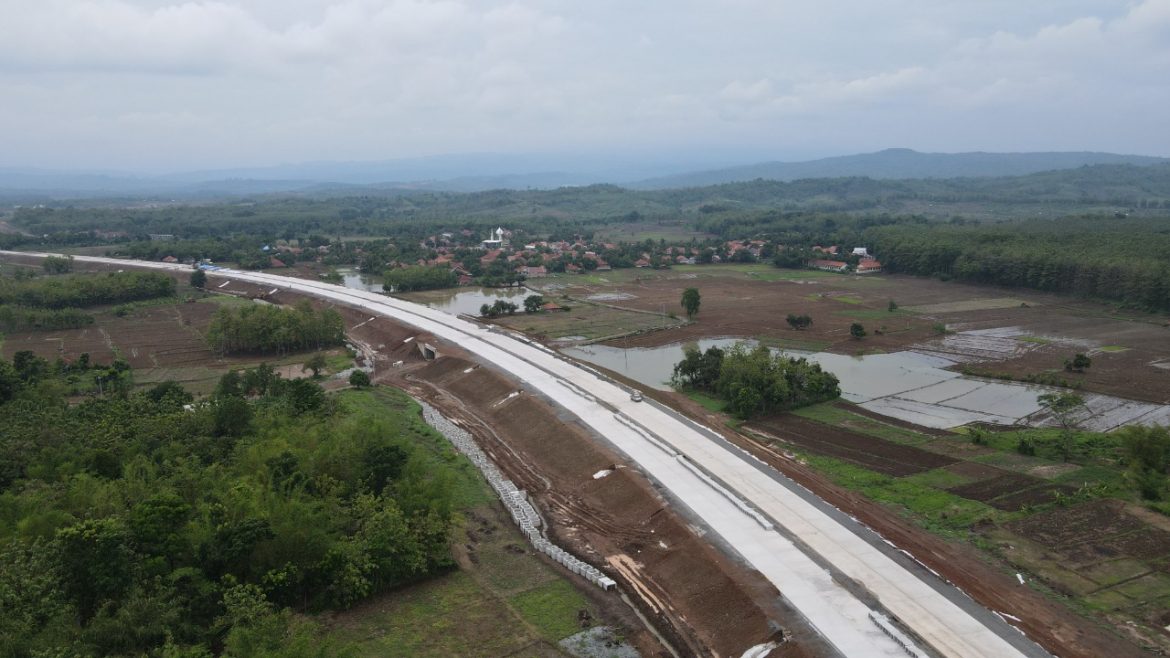 Proyek Pembangunan JALAN TOL CISUMDAWU