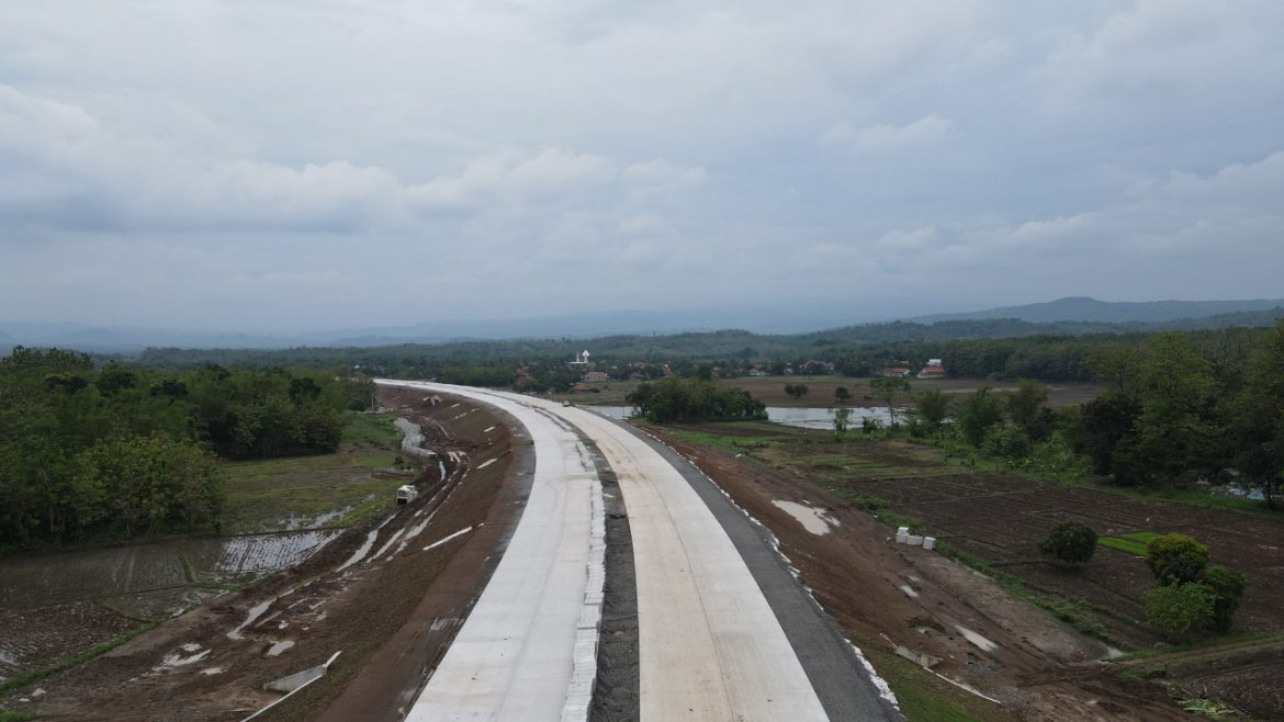 Proyek Pembangunan JALAN TOL CISUMDAWU