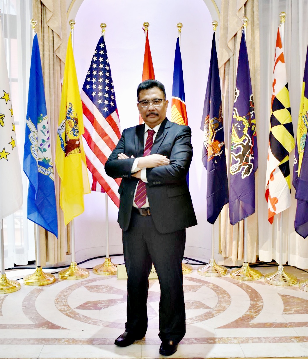 KONSUL JENDERAL NEW YORK, DR. ARIFI SAIMAN, MA .  Dari Diplomasi Santri Hingga Go Digital