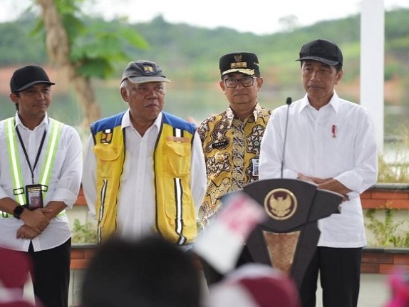 Presiden Joko Widodo Resmikan Bendungan Sepaku Semoi di IKN